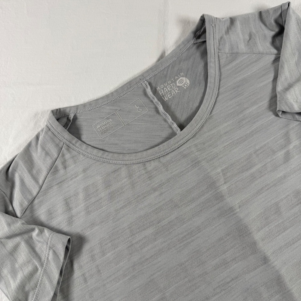 Mountain Hardwear Women's Size Large Gray Mighty Stripe Pocket T-Shirt